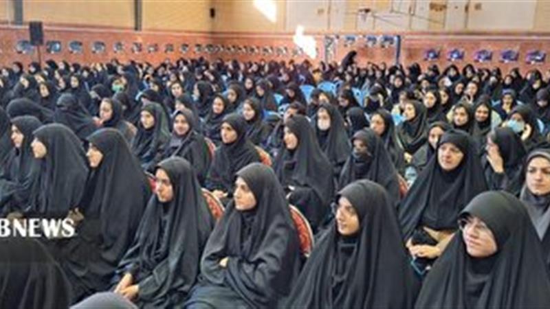 آیین گرامیداشت هفته پدافند غیرعامل در مدرسه آقا حسین بن علی (ع)