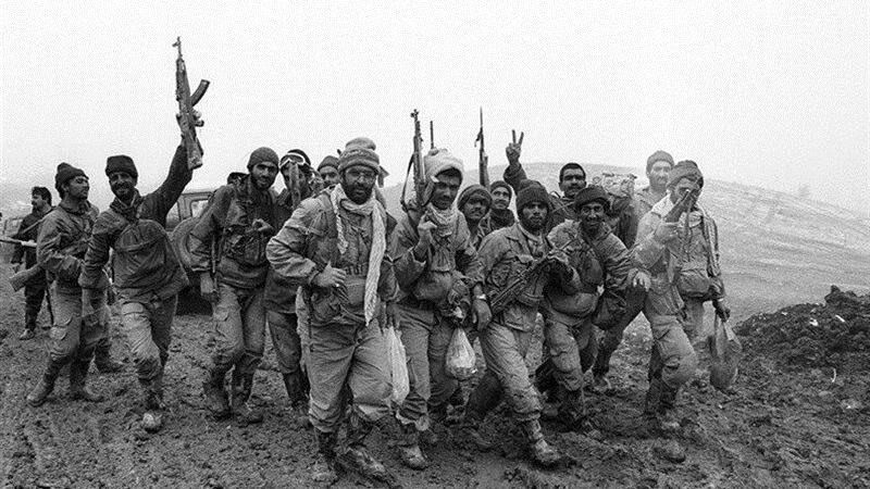 ۱۳ عنوان کتاب دفاع مقدس در بجنورد رونمایی شد