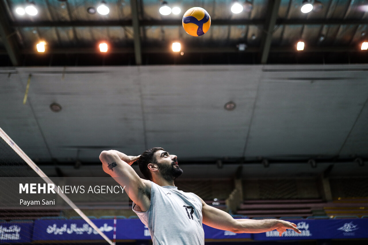تمرین مردان والیبال ایران پیش از اعزام به ریاض