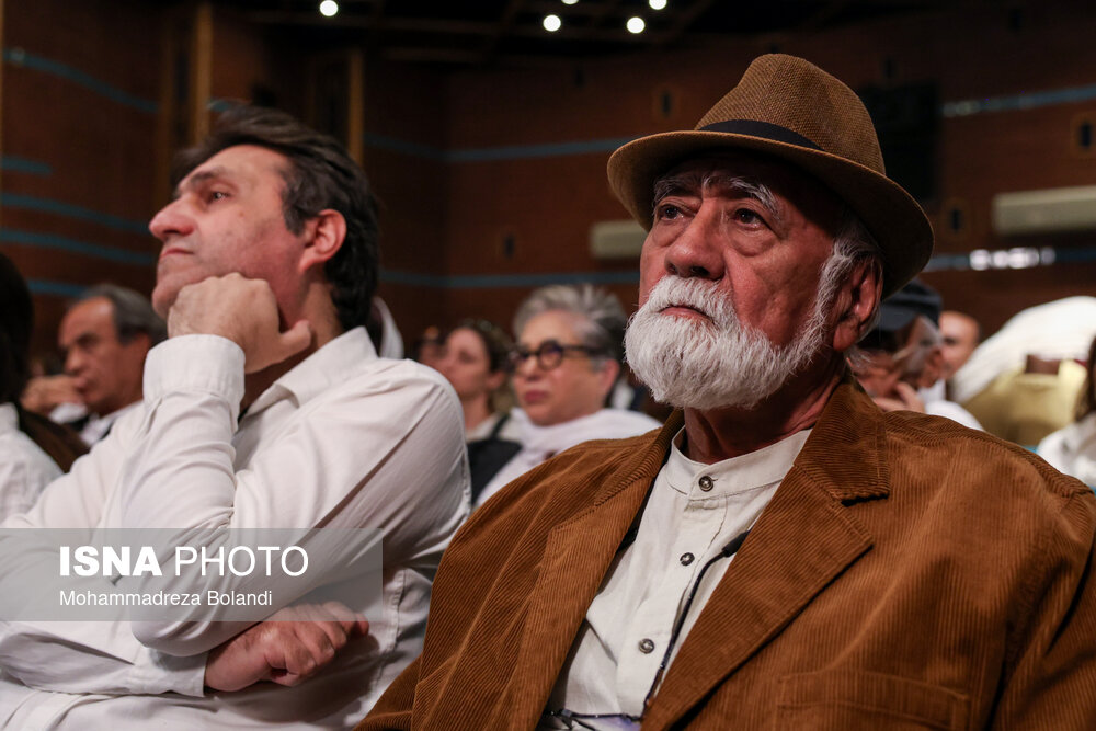 عکس/ مراسم یادبود «ناصر تقوایی»