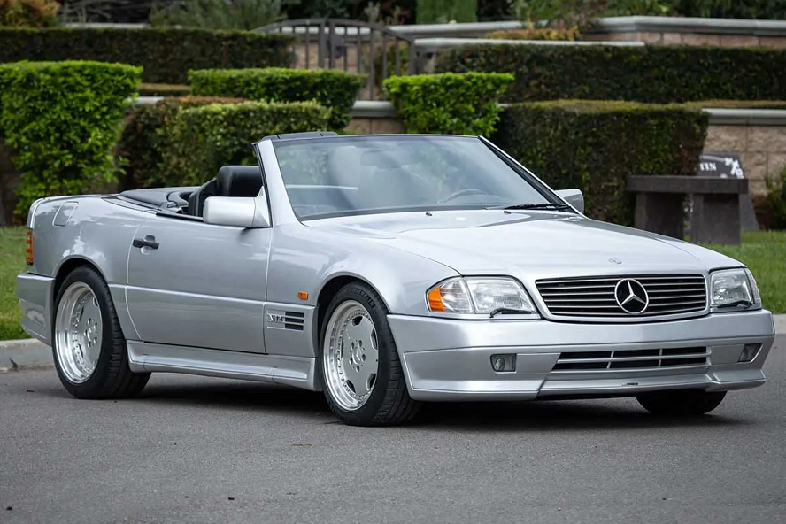 مرسدس بنز SL72 مدل ۱۹۹۵، جواهر نایاب با پیشرانه V12 پاگانی