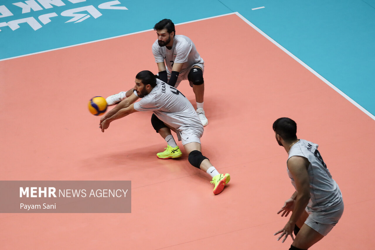 تمرین مردان والیبال ایران پیش از اعزام به ریاض