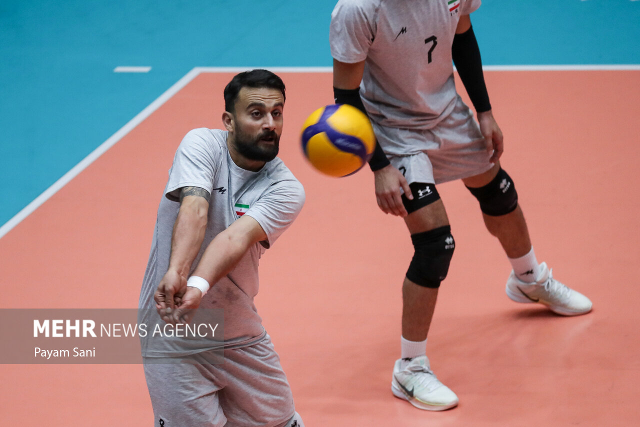 تمرین مردان والیبال ایران پیش از اعزام به ریاض