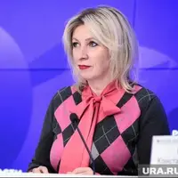 طعنه زاخارووا به ماکرون