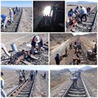 تعویض ۴۸۰ شاخه ریل برای ارتقاء ایمنی و حذف تقلیل سرعتها در راهآهن شرق