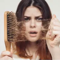 شایعترین علت ریزش مو در خانمها و آقایان ارث است
