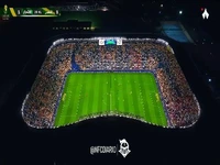 طرح موزائیکی زیبای هواداران النصر در جریان نیمه اول بازی مقابل عربستان