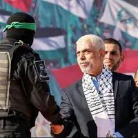 تصاویر جدید یحیی السنوار پیش از شهادت در غزه