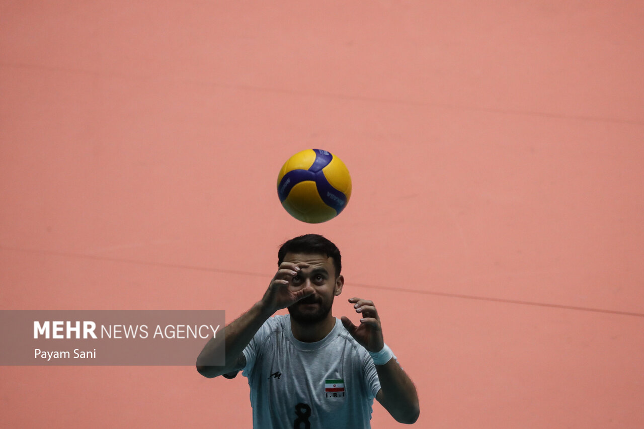 تمرین مردان والیبال ایران پیش از اعزام به ریاض