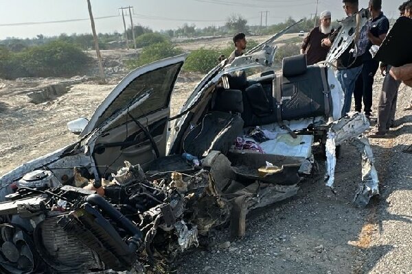 تصاویر دلخراش از تصادف مرگبار پارس با گاردریل؛ خودرو تکه‌تکه شد