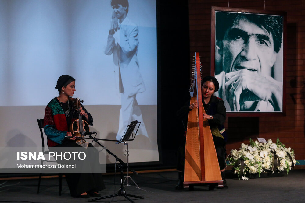 عکس/ مراسم یادبود «ناصر تقوایی»