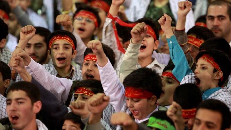 بسیج دانشآموزی؛ سنگر ایمان و تلاش در مدارس یزد