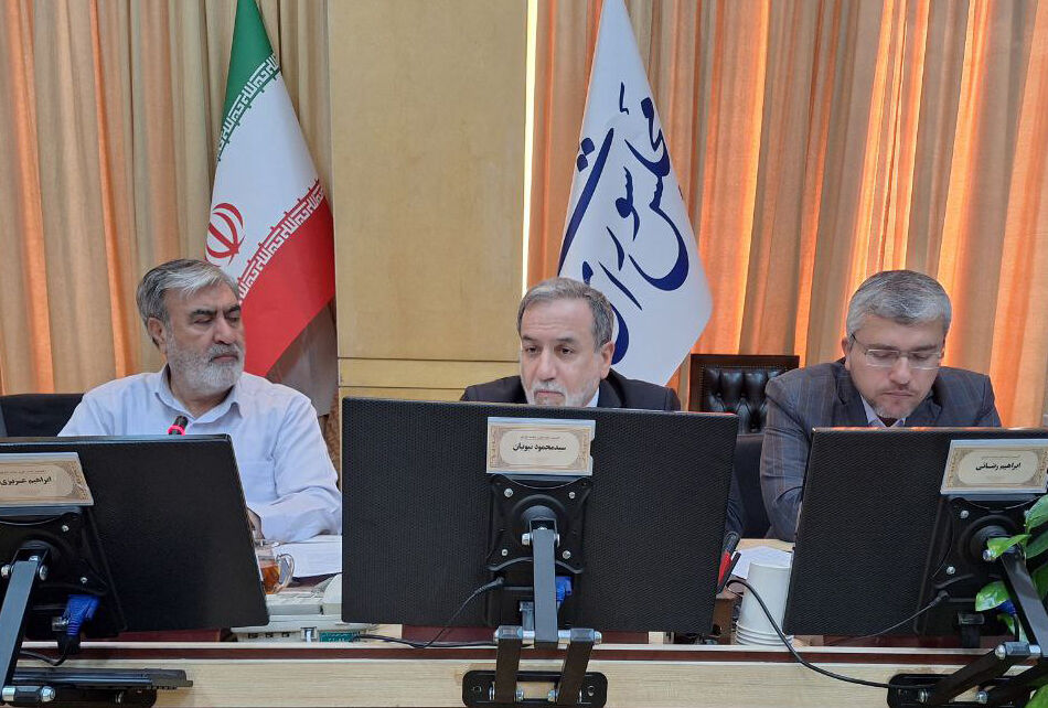 پاسخهای عراقچی در کمیسیون امنیت ملی؛ از موضوع فرانچسکو تا بازرسان آژانس