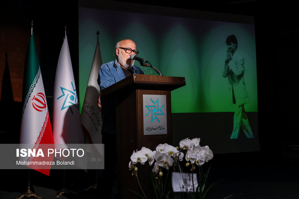 عکس/ مراسم یادبود «ناصر تقوایی»