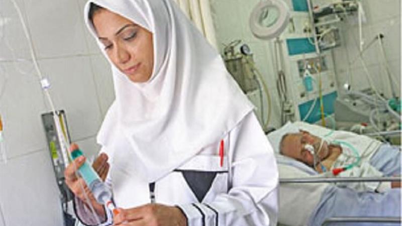 فعالیت هنری، فضای کار پرستاران را با آرامش همراه میکند