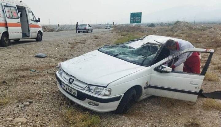 واژگونی مرگبار پارس در جاده مشهد؛ راننده در دم جان باخت