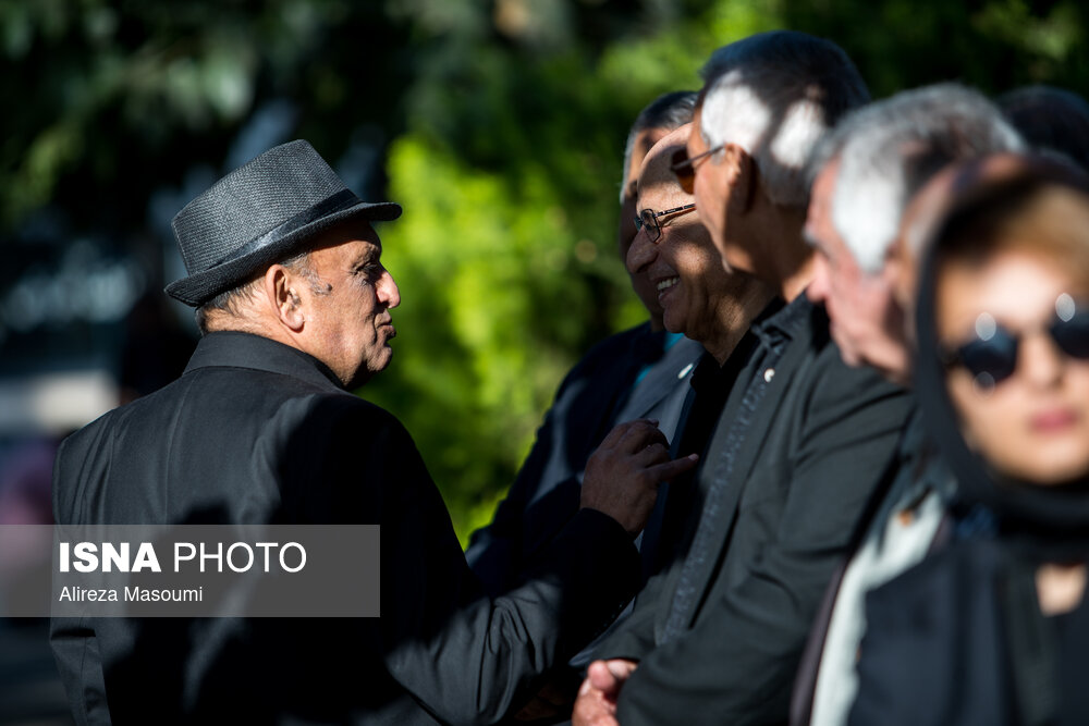 عکس/ مراسم تشییع پیکر «اکبر کارگرجم»