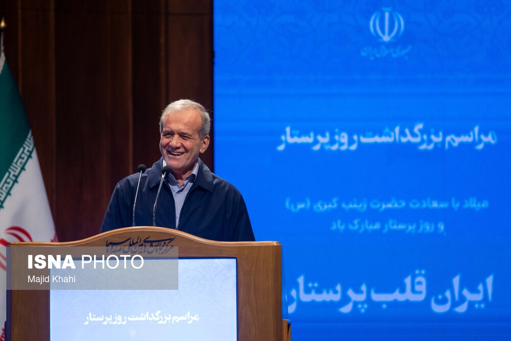 عکس/ مراسم بزرگداشت روز پرستار با حضور رئیس جمهور 