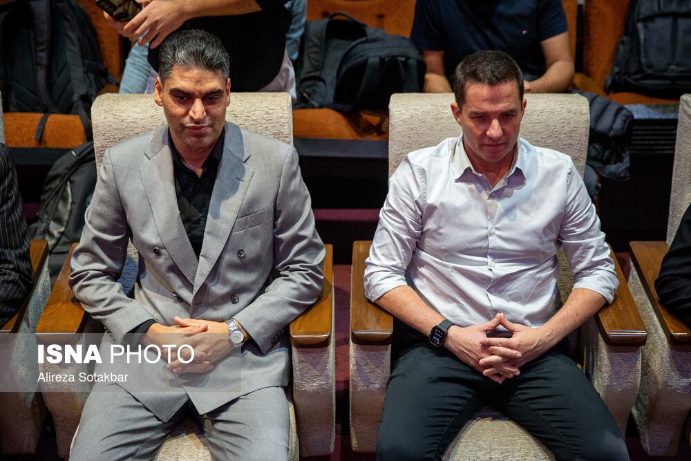 مراسم معارفه و امضای قرارداد سرمربی جدید تیم پرسپولیس