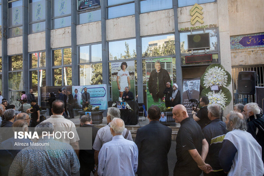 عکس/ مراسم تشییع پیکر «اکبر کارگرجم»