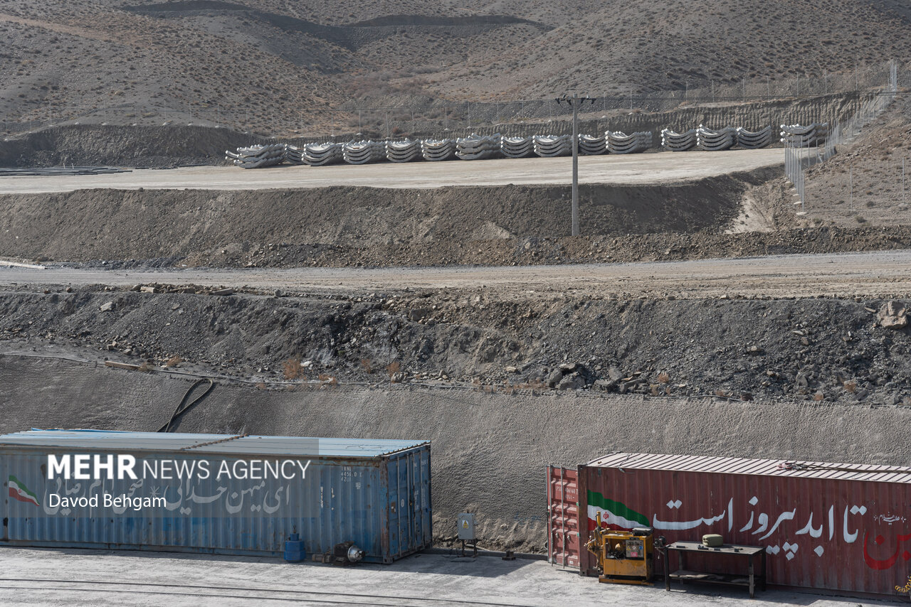 پروژه تونل در حال احداث انتقال آب هزارمسجد به مشهد