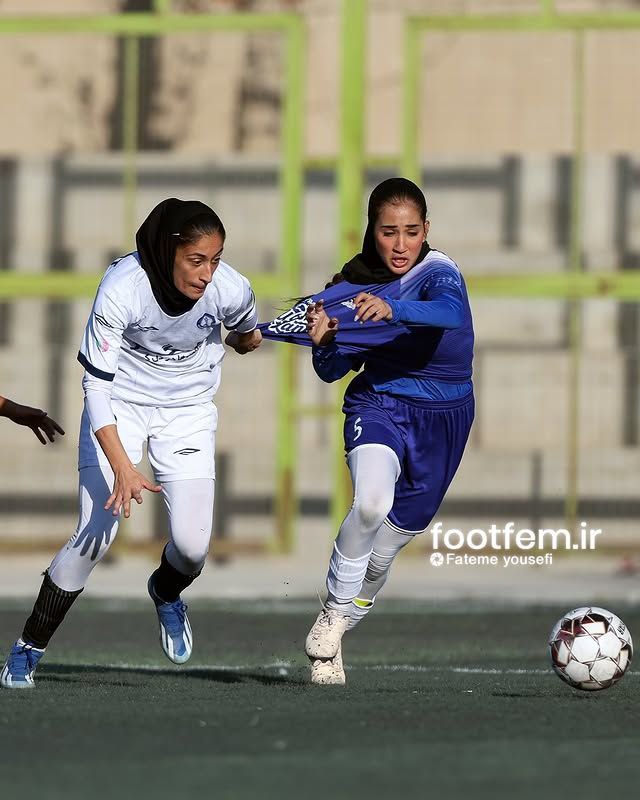 دیدار تیم‌های آوا تهران و گل‌گهر سیرجان
