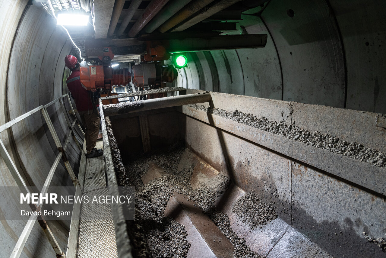 پروژه تونل در حال احداث انتقال آب هزارمسجد به مشهد
