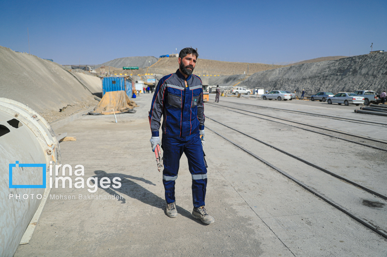 عکس/ اجرای طرح انتقال آب هزارمسجد به مشهد