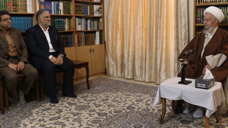 آیتالله مکارم شیرازی: قم متعلق به جهان اسلام است