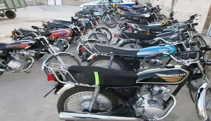 طرح برخورد با موتورسیکلتهای متخلف در پلدختر اجرا شد