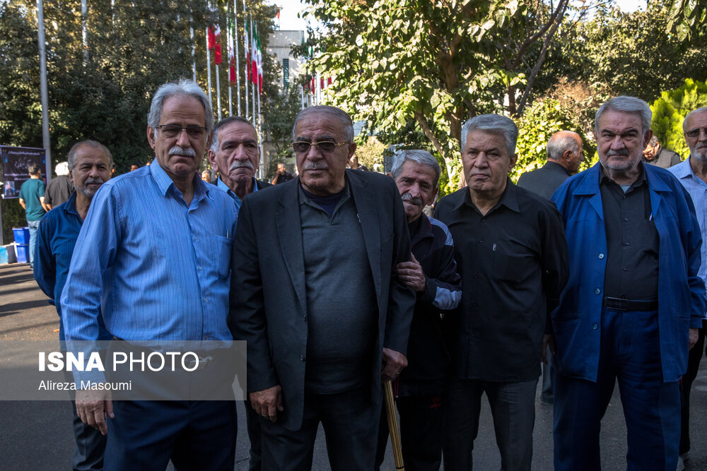 عکس/ مراسم تشییع پیکر «اکبر کارگرجم»