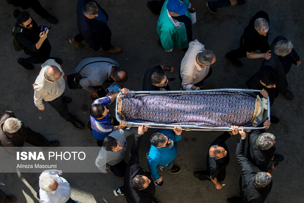 عکس/ مراسم تشییع پیکر «اکبر کارگرجم»