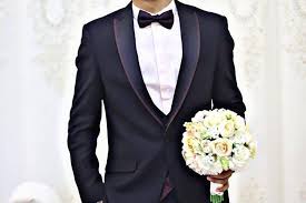 روی دامادم از سنگ پا بیشتر است!