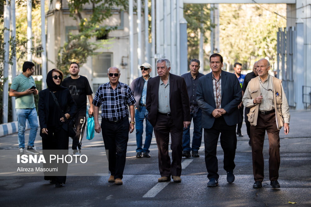 عکس/ مراسم تشییع پیکر «اکبر کارگرجم»