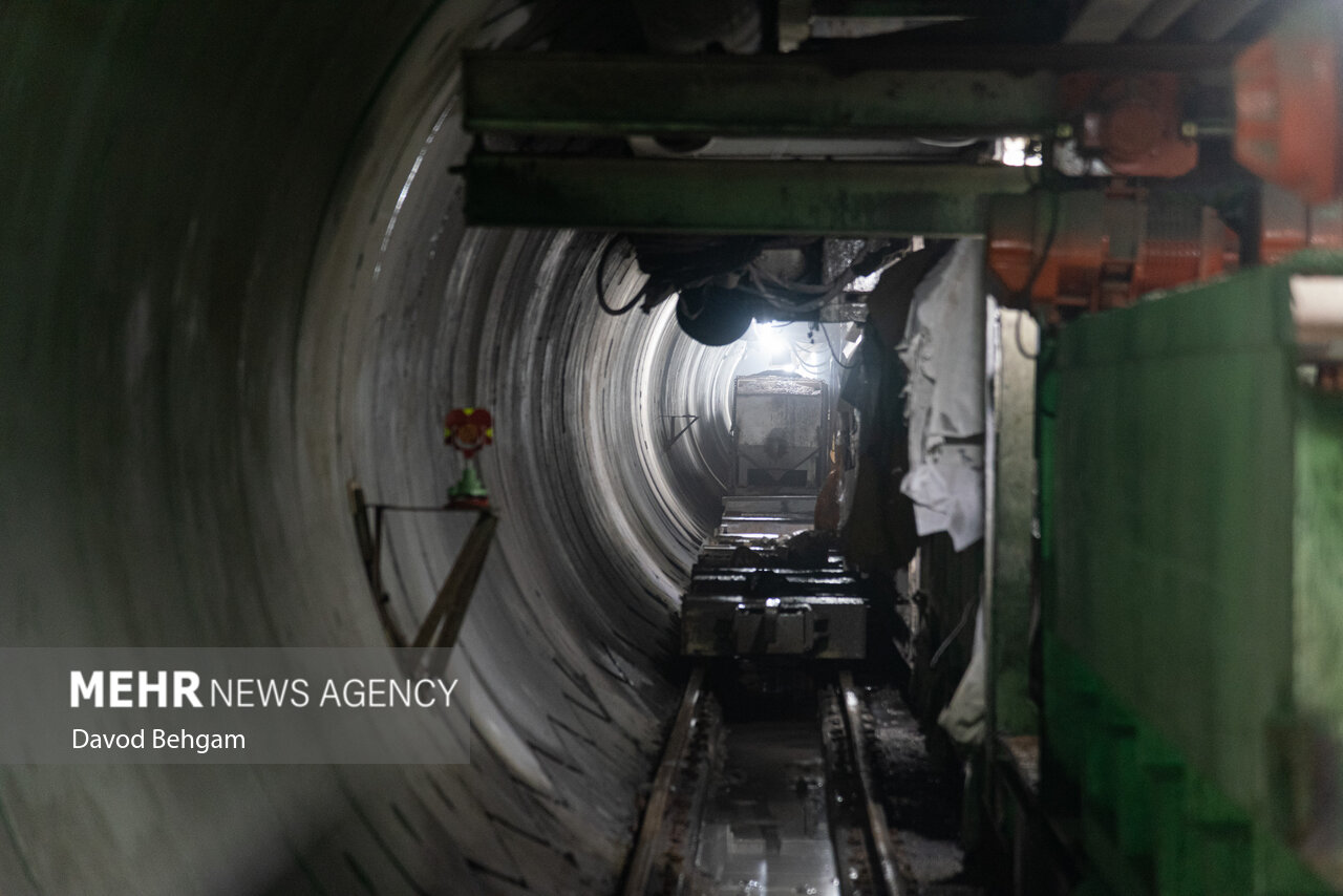 پروژه تونل در حال احداث انتقال آب هزارمسجد به مشهد