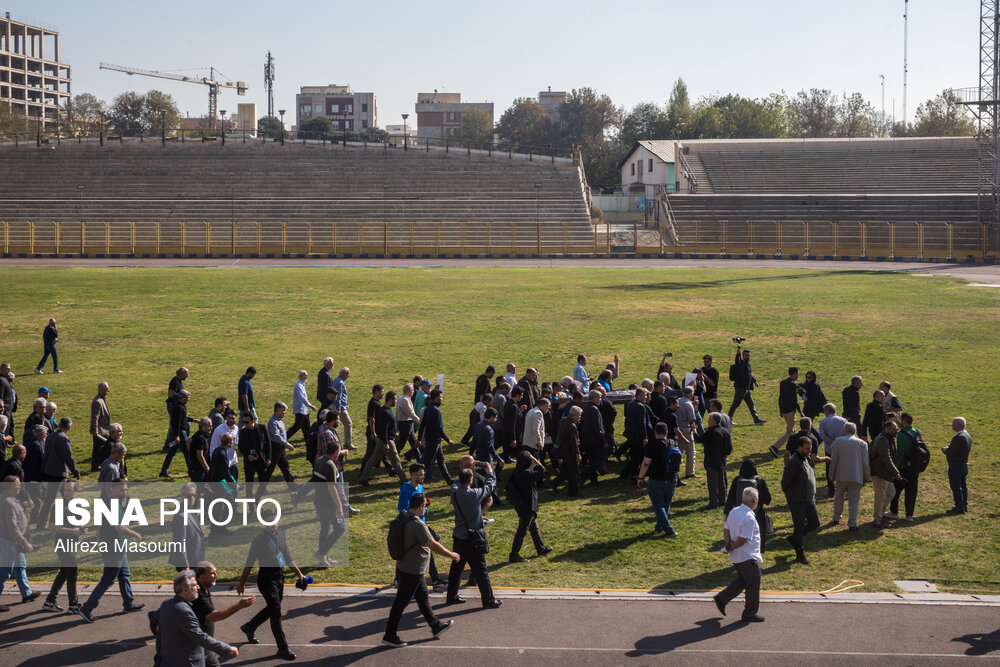 عکس/ مراسم تشییع پیکر «اکبر کارگرجم»