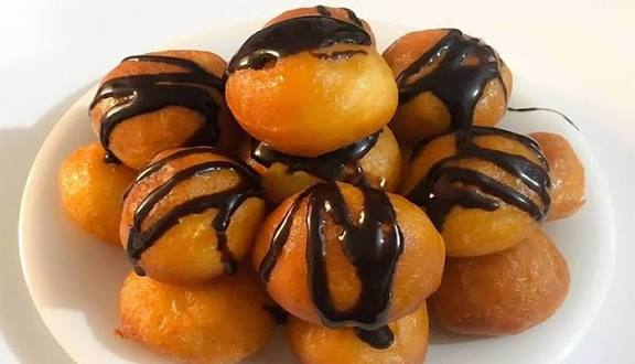 فقط با 4 قلم مواد این پیراشکی خونگی سالم درست کن