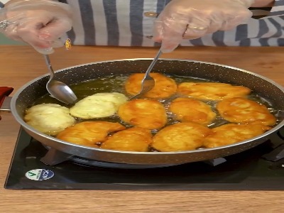 پیراشکی سیب یک عصرونه خوشمزه و آسون