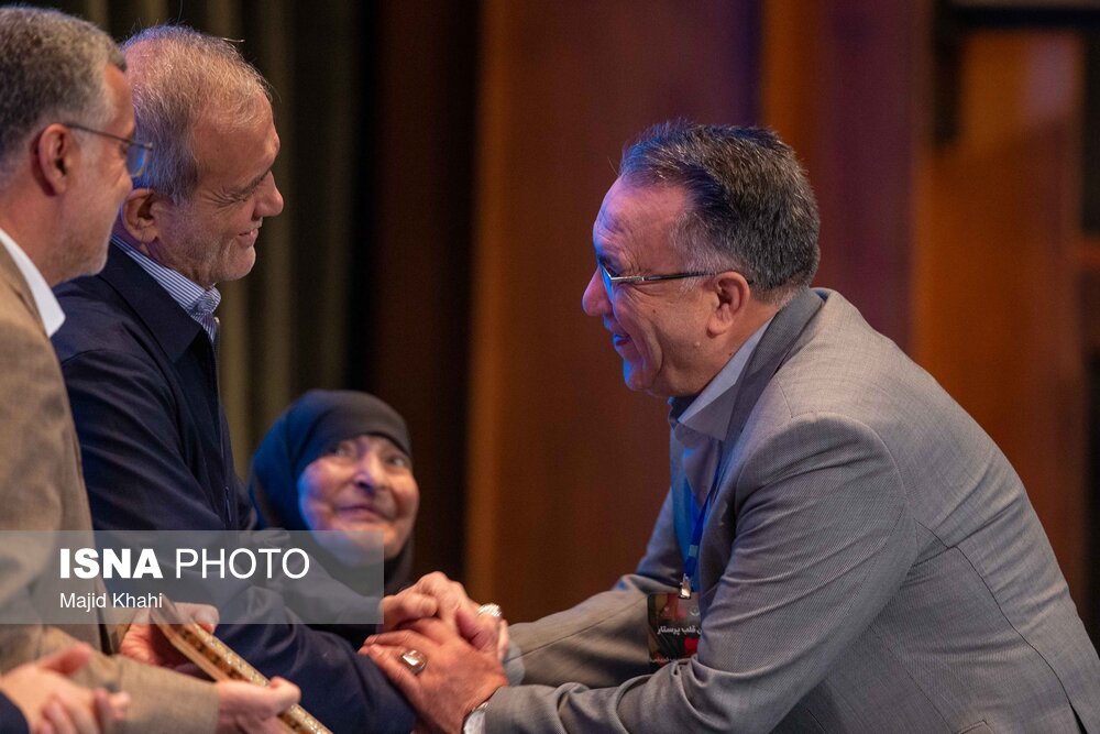 عکس/ مراسم بزرگداشت روز پرستار با حضور رئیس جمهور 