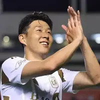 ستاره کرهای شانه به شانه لیونل مسی!