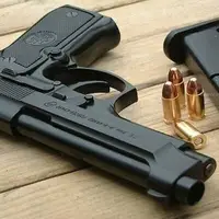 قتل مبهم یک زن با شلیک مرد همسایه