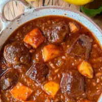 طرز تهیه خورشت به خوشمزه؛ یک غذای پاییزی دلچسب