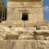 تصاویری از درون آرامگاه کوروش 