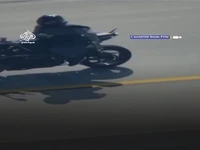 تصادف شدید موتورسوار در جریان فرار از پلیس