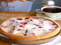 کیک کرمدار پنیری با یک بافت نرم و پنبه ای 