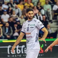 حسرت برد همچنان به دل میلاد عبادیپور ماند