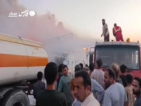فیلم/ حریق لنج باری بندر چارک تحت کنترل قرار گرفت