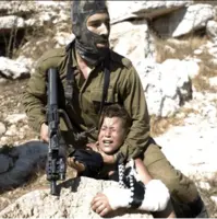 چک، یک نظامی اسرائیلی را اخراج کرد