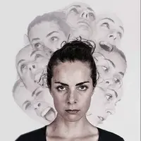 راز نیمقرنی اسکیزوفرنی فاش شد؛ خطای مغز در تشخیص گفتار درونی