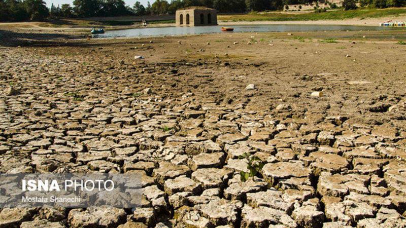 برداشت بیرویه از منابع آب، کشور را در معرض بحران قرار داده است